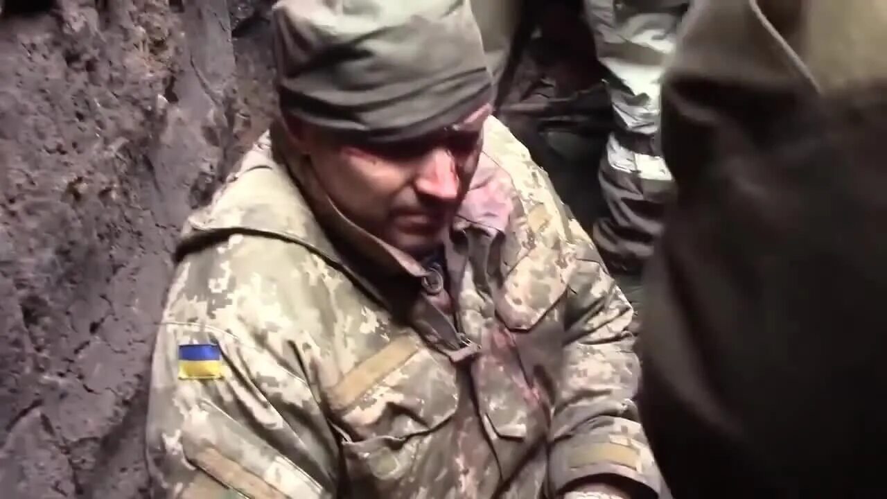 Пленные украинские боевики ВСУ.