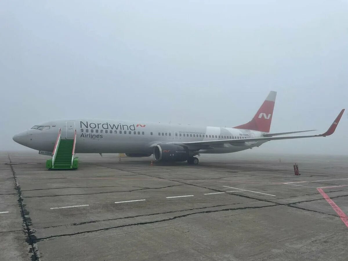 Самолет новокузнецк. Норд Винд авиакомпания Боинг 737. Boeing 737-800 Nordwind Airlines. Северный ветер авиакомпания Боинг 737. Боинг 737-800 Норд Винд.