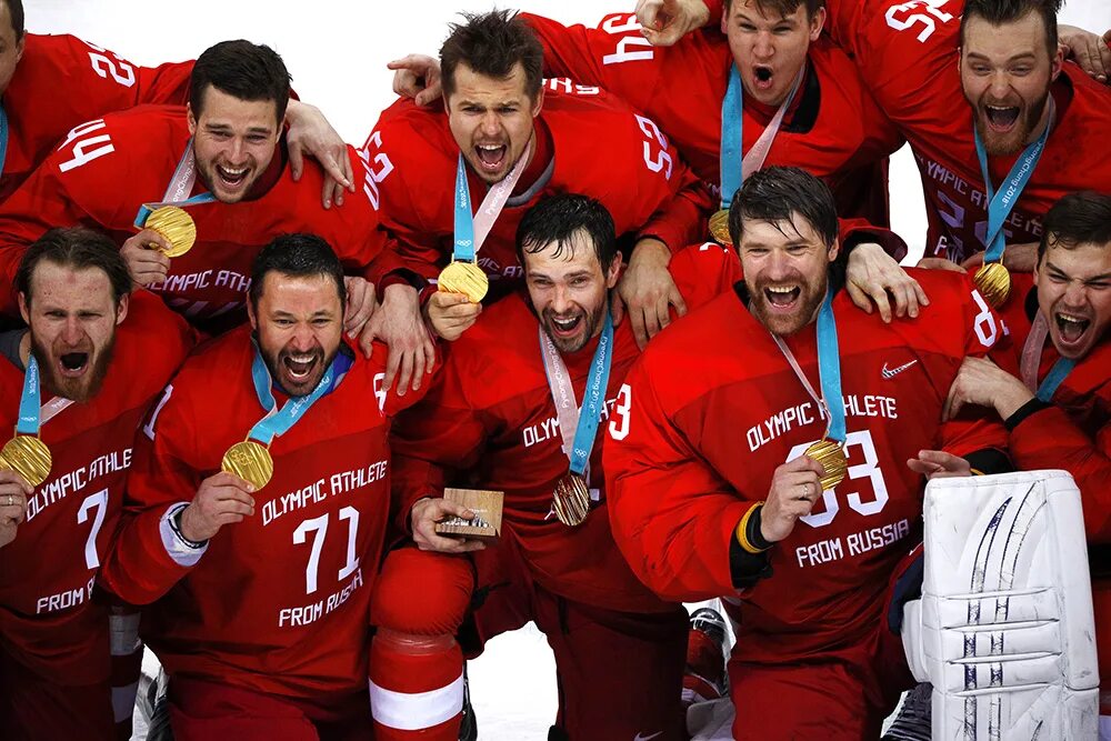Российские хоккеисты олимпийские чемпионы. Финал ои 2018 по хоккею. Российские хоккеисты олимпийские чемпионы. Хоккей эмоции. Олимпийские чемпионы по хоккею 2018 мужчины.