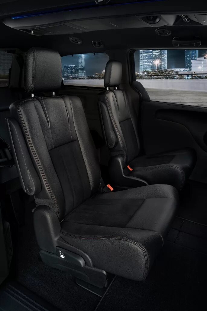 Dodge Grand Caravan 2019. Dodge Grand Caravan 2017 салон. Dodge Grand Caravan Interior. Додж Гранд Караван 2019 салон. Караван 2019