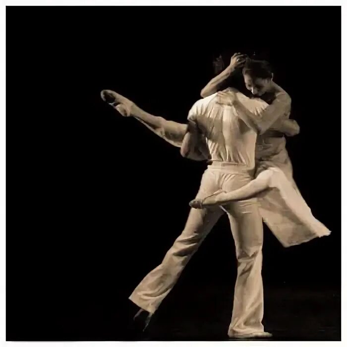 Всеволод мейерхольд биомеханика. Танец который ассоциируется с советскими. Танго аргентино. Вальс. Аргентинский танцор танго карлос гарида.