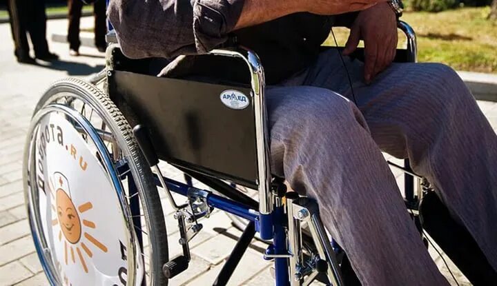 Недееспособный инвалид с детства. Инвалид в суде. Недееспособный человек инвалид. Недееспособное лицо это инвалид. Недееспособный гражданин фото.