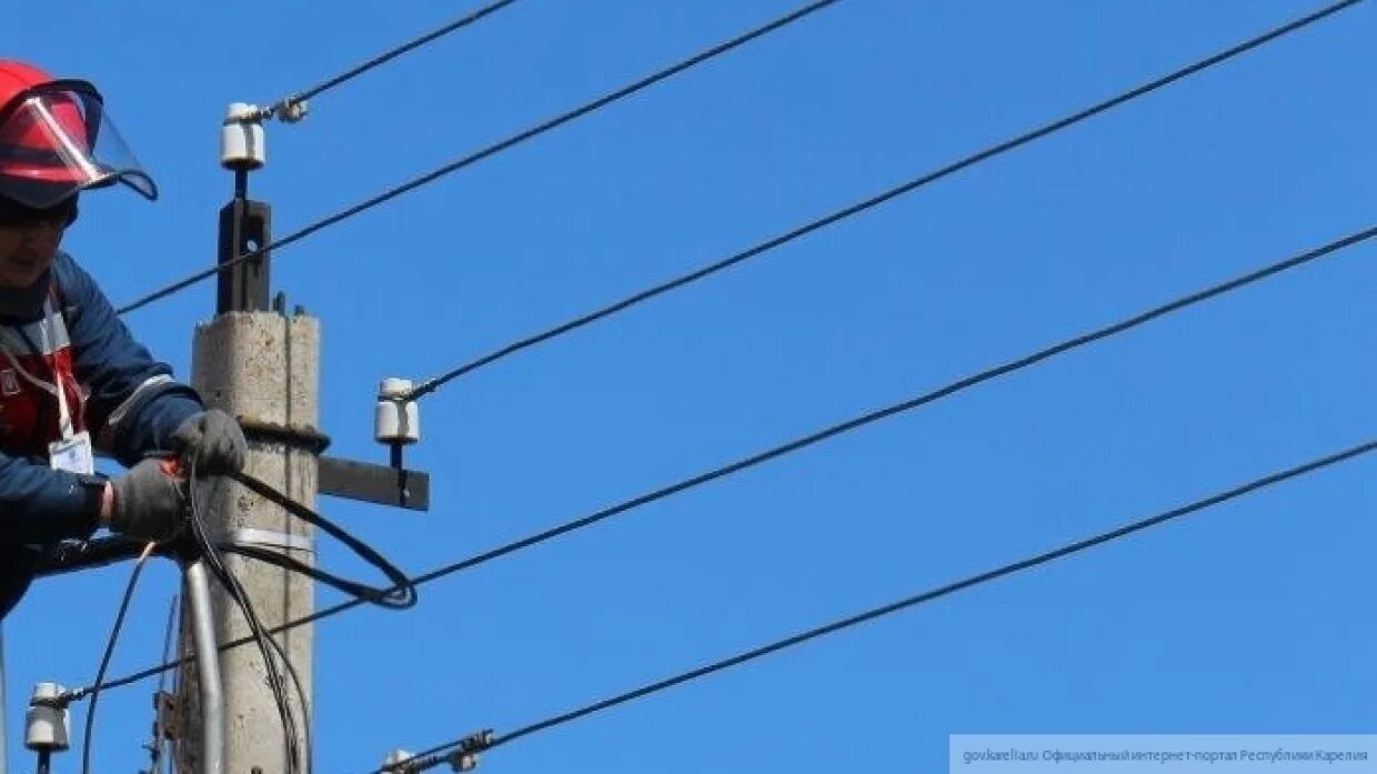 основные причины несчастных случаев от действия эл тока. поражение электрическим током. несчастный случай на произд. последствия нарушения техники безопасности. поражение электрическим током.