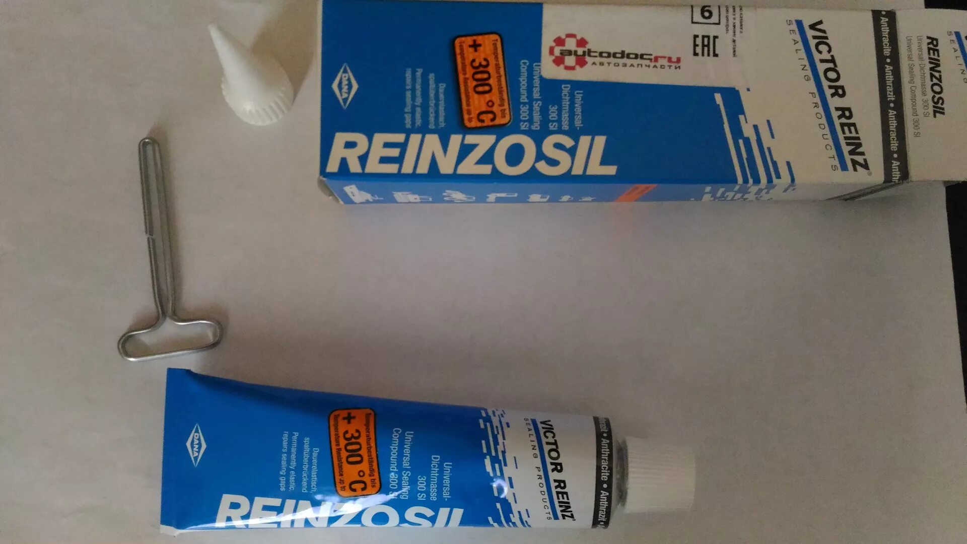 Victor reinz 703141410 герметик. Герметик victor reinz черный артикул 703141410. 703141410 victor reinz. 21451-33t00 герметик для поддона картера.