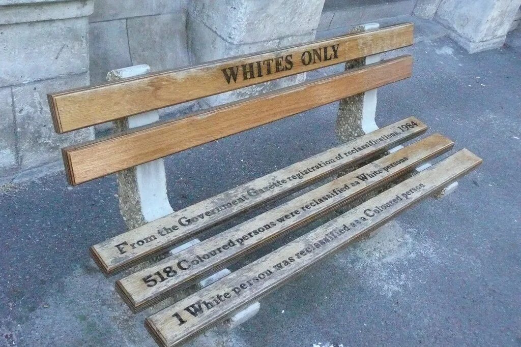 Only for we. Скамейка только для белых. white only табличка. лавочки в сша только для белых. скамейка в сша white only.
