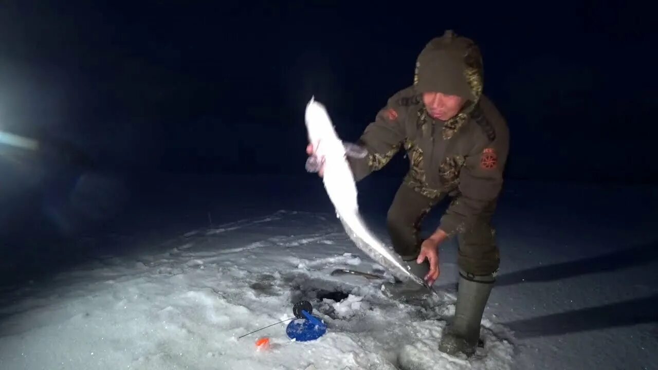 Первый лед 2020 зимняя рыбалка в Якутии. Рыбалка первый лёд 2022 зимняя рыбалка. Зим рыбалка Якутия 2020 новое. Рыбалка последний лед 2020.