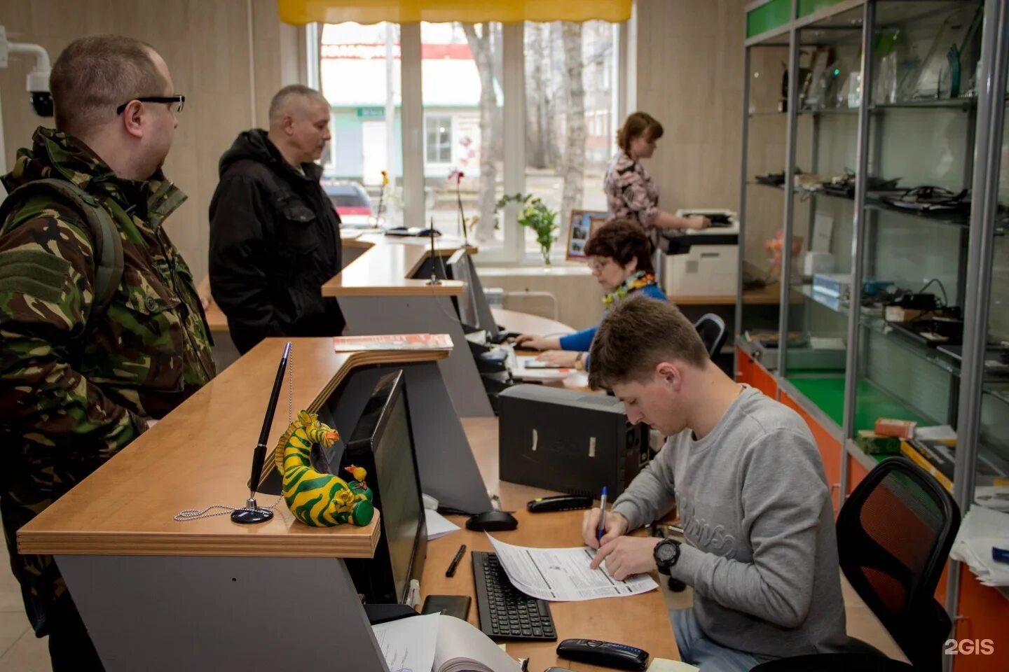 А сервис псков. Советская 15 псков. Гражданская 5а псков салон. Псков, ул. Байкал сервис кострома.