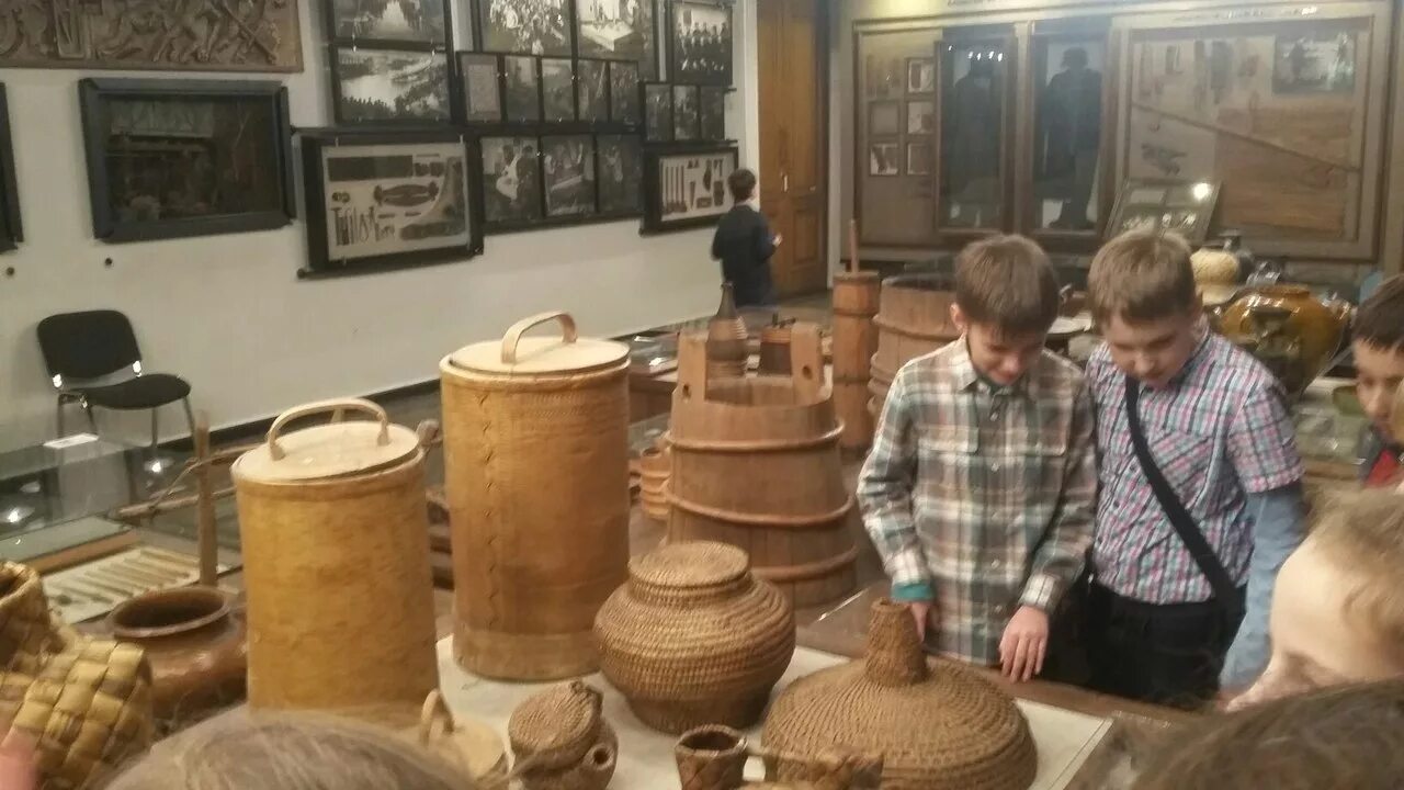 в городе мы посетили этнографический музей. лукошко российский этнографический музей. варьеган музей этнографический. этнографический музей казанского федерального университета, казань. национальный музей республики коми сыктывкар.