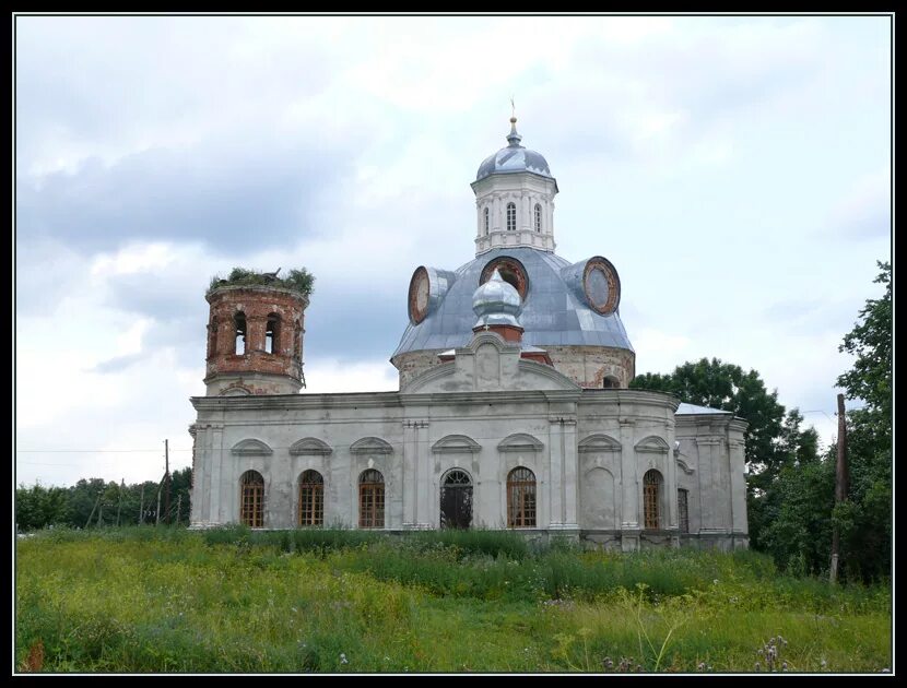 Тарусская область деревня. Тарусский район Церковь Воскресения Христова. Храм в роще Тарусский район. Роща Калужская область Тарусский район. Село роща Тарусского района Калужской области.