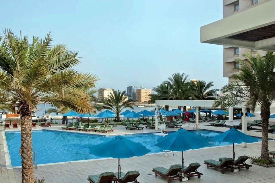 Рас эль хайма хотел. Jannah hotel 4 рас аль хайма apartments. Оаэ,рас-эль-хайма,ras al khaimah hotel. Al hamra residence 5 рас аль хайма. Al hamra village рас-эль-хайм.