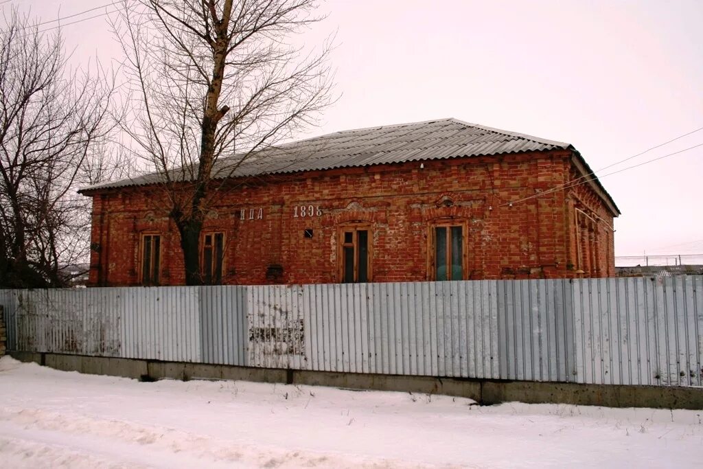 Саратовская область красноармейский район село луганская. Село Луганское Саратовская область Красноармейский район. Некрасово Саратовская область Красноармейский район. Село Байдек Саратовской области. Церковь в селе Луганское Саратовская область Красноармейский район.