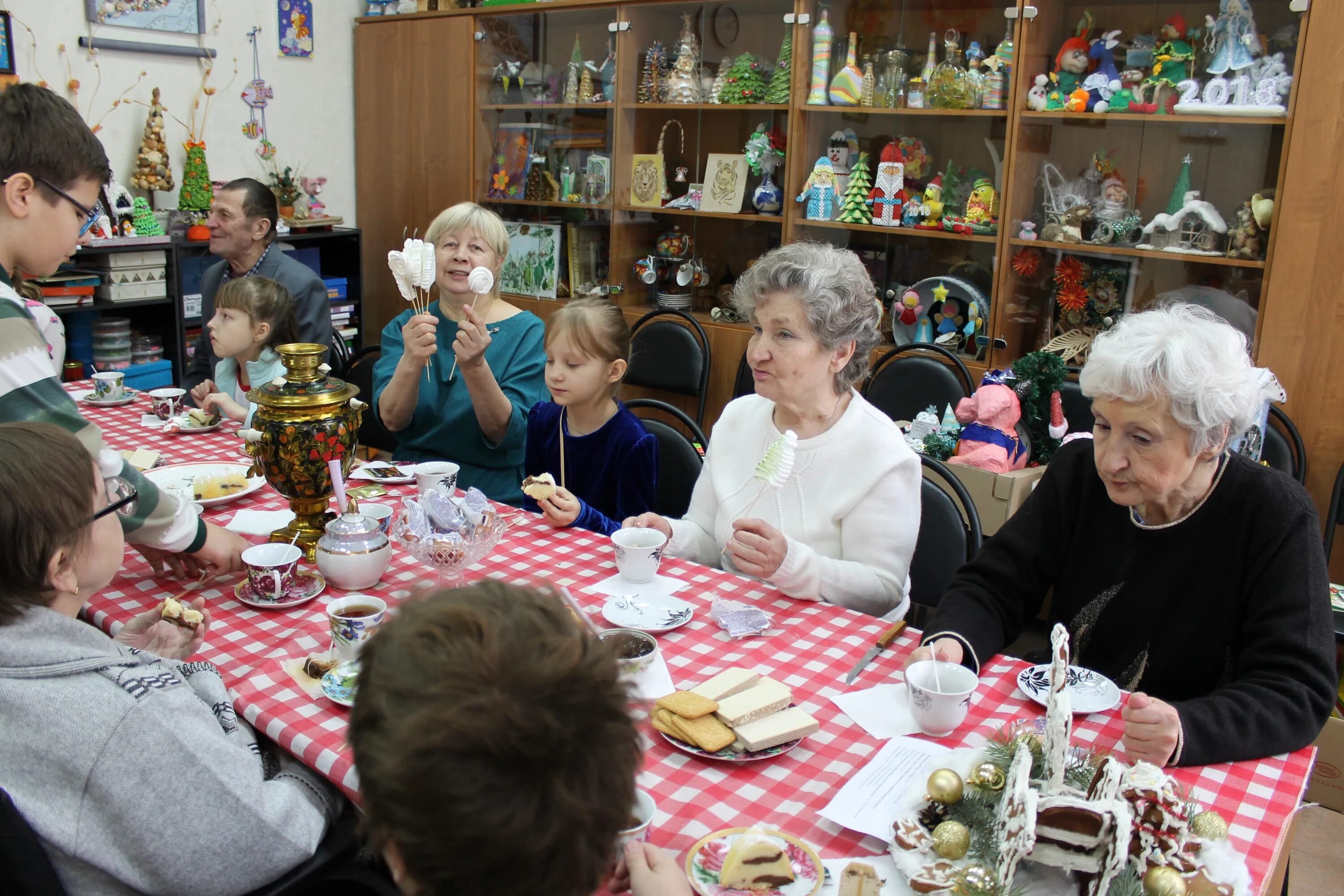 Интернат алтынайский дом интернат для престарелых и инвалидов. Чихачево псковская область дом интернат для престарелых. Тарусский дом-интернат для престарелых и инвалидов. Дом интернат для престарелых телефоны. Дом интернат для престарелых телефоны.