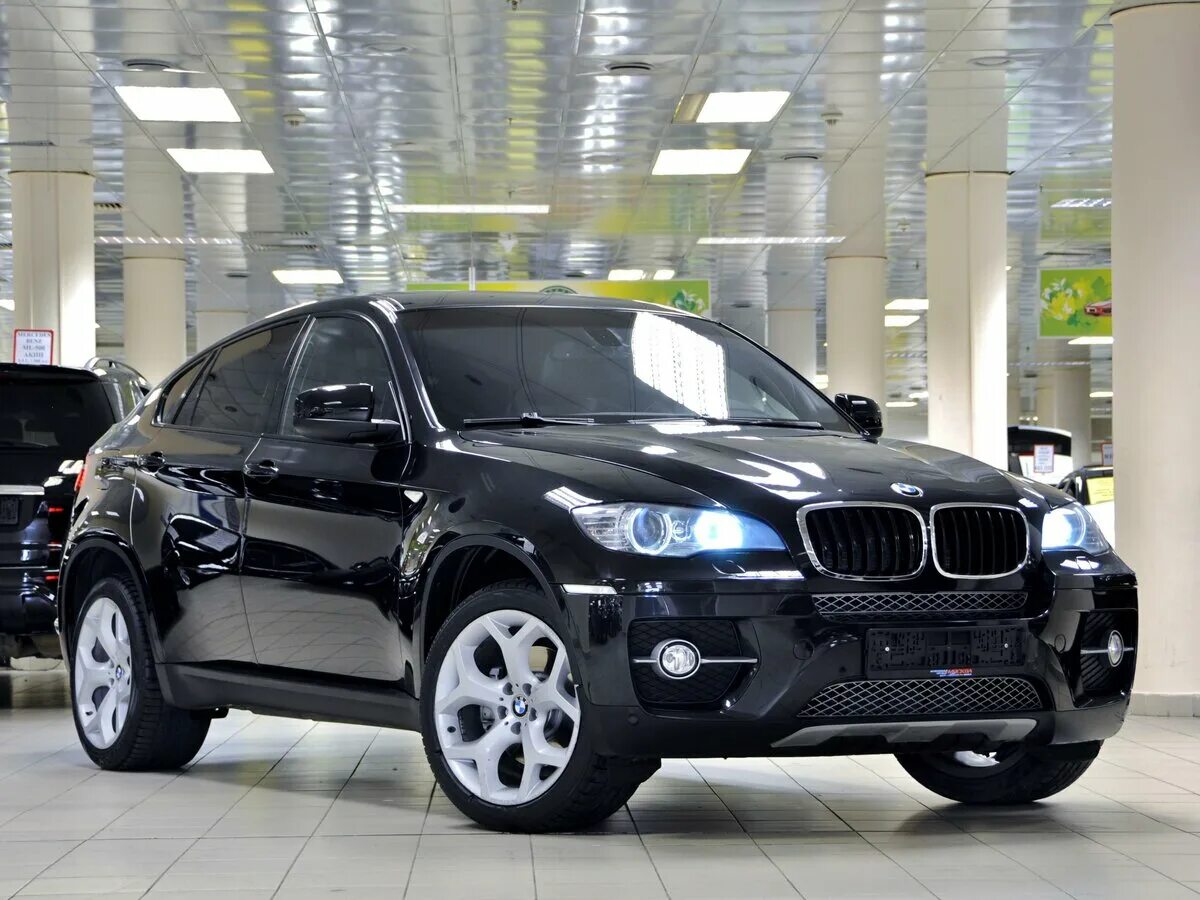 Авито бмв х3 с пробегом. БМВ х6 джип чёрный. BMW x6 паркетник. БМВ кроссовер х6. BMW x6 внедорожник черный.