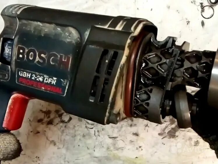 Как разобрать перфоратор bosch. Перфоратор bosch gbh 2-26 dfr редуктор. собираем дрель бош 2-26. сборка перфоратора бош 2-26. bosch gbh 2-28 dfr редуктор.