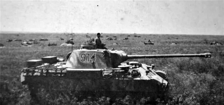 Pin by Mihail Eugen on panther Panther tank, Tank warfare, German tanks
