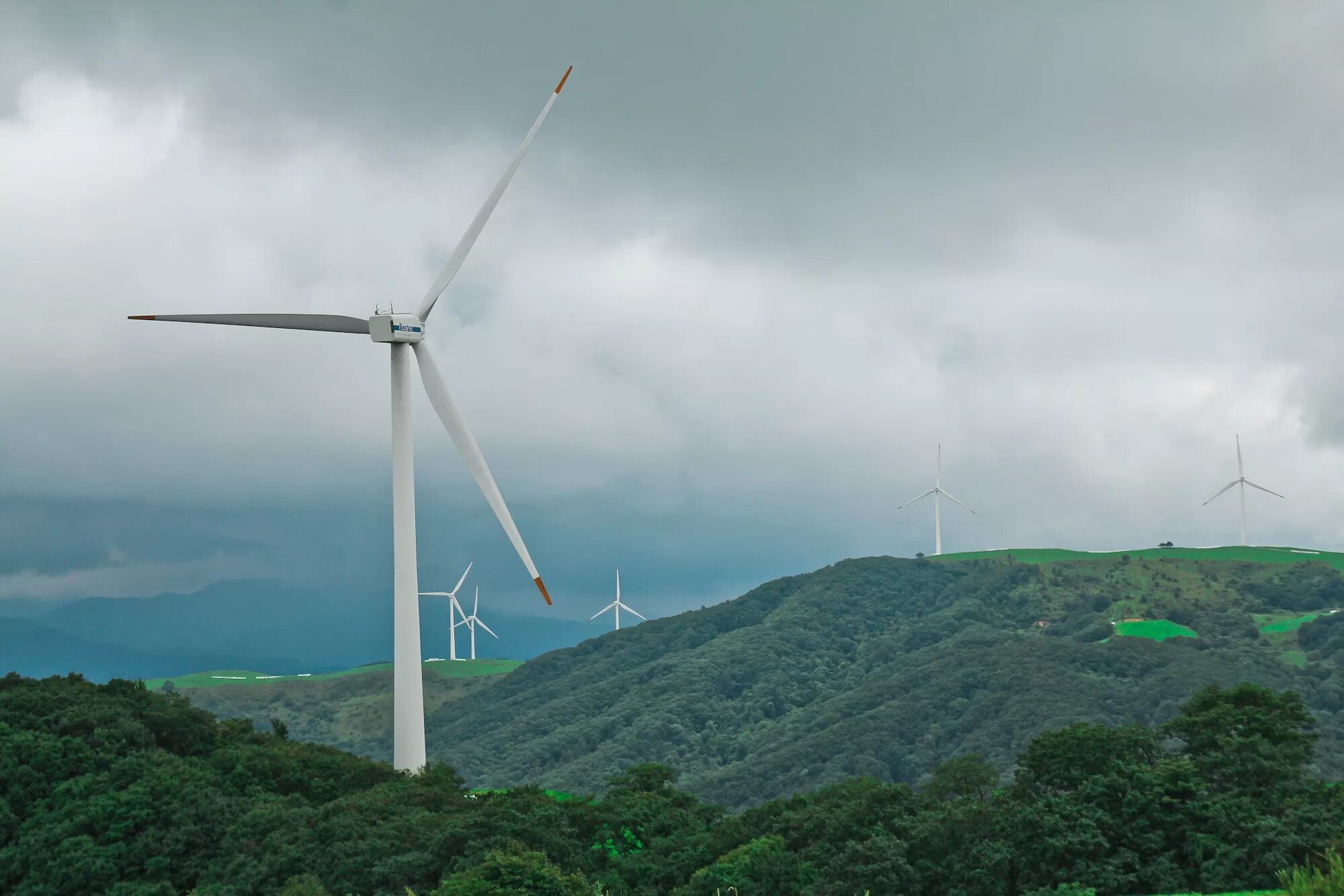 Ветрогенераторы Energy Wind. Ветроэлектростанции (ВЭС). Ветрогенератор мельница. Ветряная мельница Оаху.