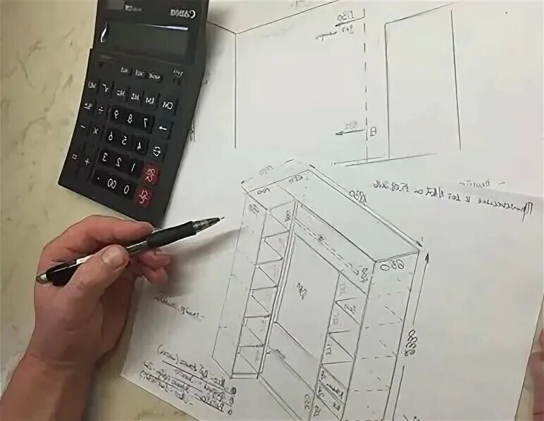 Калькулятор окон пвх. Бумаги калькулятор на столе. Просчет на калькуляторе. Точный просчет. Просчет ремонта.