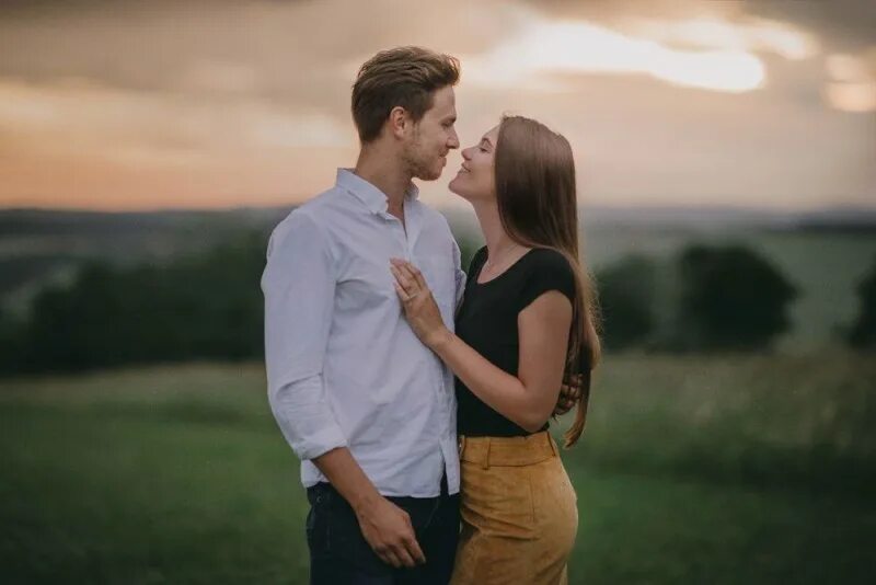 есть пара мысли. душевные объятия. высказывания про отношения. мысли и чувства картинки. любовь души.