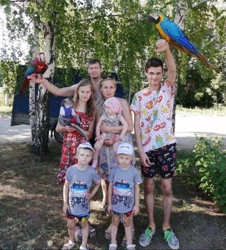 Законы алтайского края семья. Семья на алтае. Многодетная семья 2023. Многодетная семья на алтае фамилии. Сереброполь.