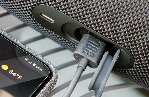 Почему jbl не подключается