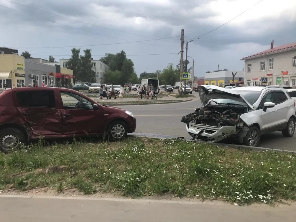 Авария в Ивановской области. ДТП по Иваново и Ивановской области. Авария в Иваново сегодня. Катастрофа в иваново сегодня