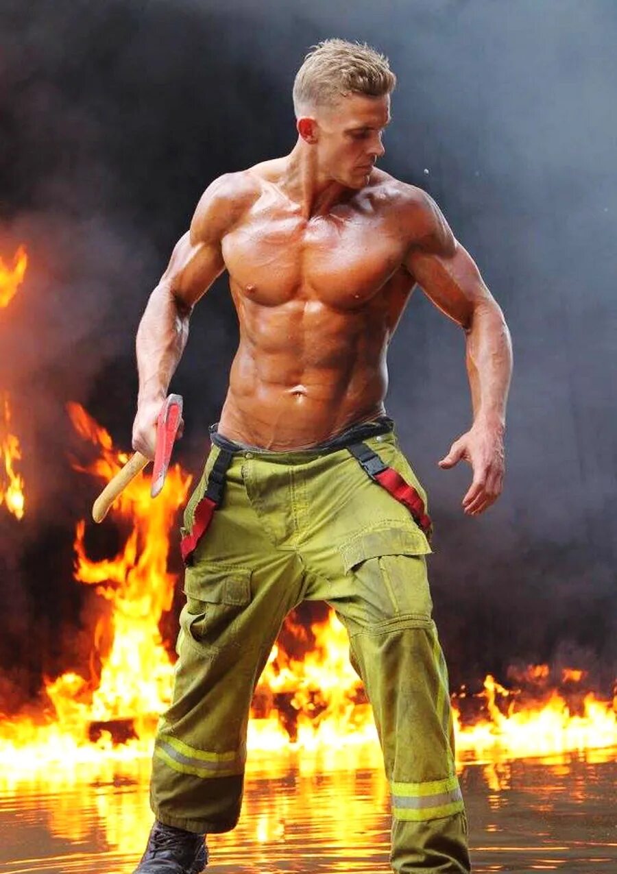 Красивые пожарные. Французские пожарные календарь. Самый горячий. Самый горячий. Мужики пожарники.