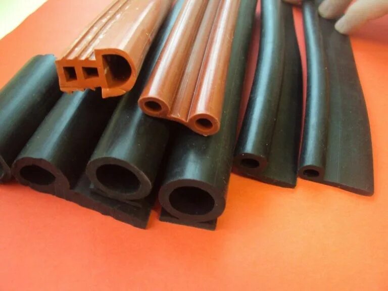 Резиновый уплотнитель профиль р30. Профиль резиновый уплотнительный 15мм. Профиль уплотнительный резиновый 820. 20. Профиль резиновый п-образный 10х15.