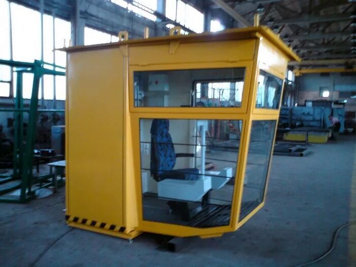 кабина башенного крана giraffe. кабины козловых кранов. мостовой кран кабина верхневолжский. кабина крановщика мостового крана. кран мкп-25а кабина управления.