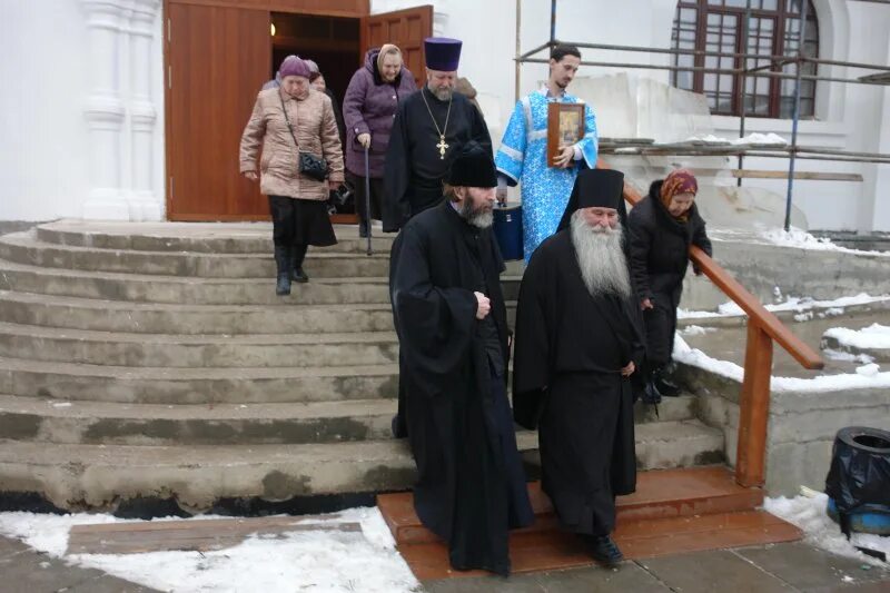 светлая седмица. введенский храм в бутово расписание. храм рождества богородицы в южном бутово расписание. расписание богослужений в храме кр горбатка. храм введения во храм в бутово священнослужители.