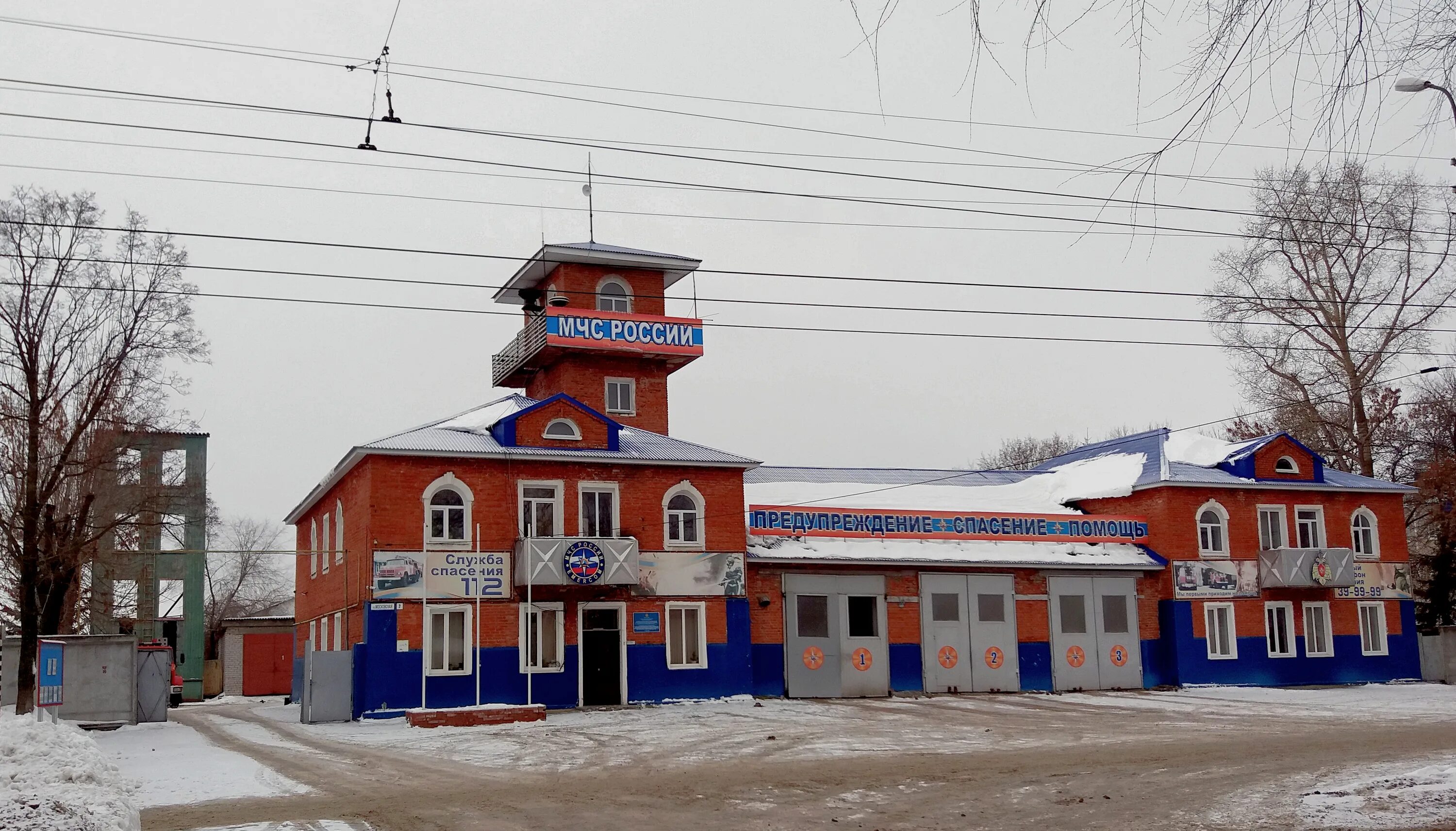 Дома на верхней террасе ульяновск. 15 Пожарная часть Ульяновск. Здание пожарной части Ульяновск. Верхняя терраса Ульяновск. Пожарная часть № 2 в Брянске на набережной.