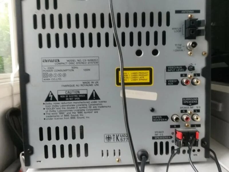 Как подключить центр через телефон. Aiwa nsx-v70 разъем колонок. aiwa nsx sz35 задняя панель подключения. aiwa nsx- вид сзади. музыкальный центр самсунг сзади.
