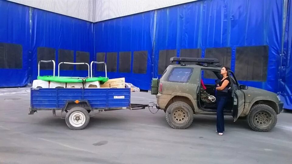 Прицеп раф 04. Toyota rav4 с прицепом. Мзса 817701. Рав-4 2017 серый. Тойота рав 4 прицеп снегоход.