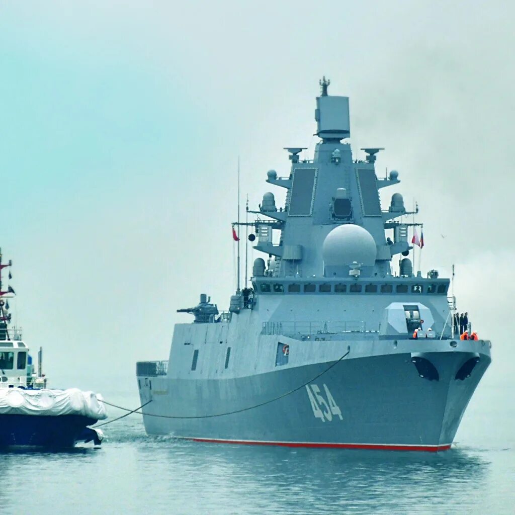 Способный корабль. Российский военный корабль. Современные корабли Китая. Корабль современный военно-морской китайский. Фрегаты и эсминцы РФ.
