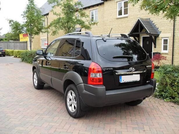0 бензин. Hyundai tucson 2007. Хендай туссан 2007. Hyundai tucson 2004. Туксон 2023.