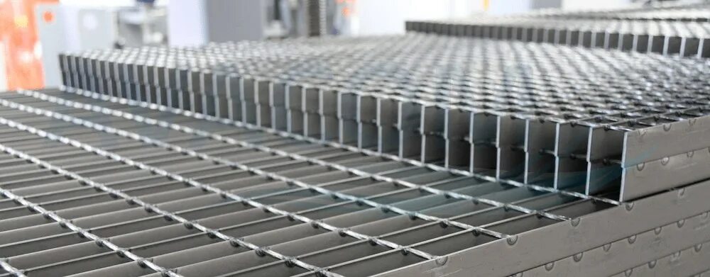 Настил оцинкованный решетчатый 30х11. Решетчатый настил sp 34x24/30x3 zn тип а. Евротрейдинг решетчатый настил. Настил решетчатый ту 2291-025-90533786-2016. Решетчатый настил p 33х33/30х2 zn 1000х1000 мм.