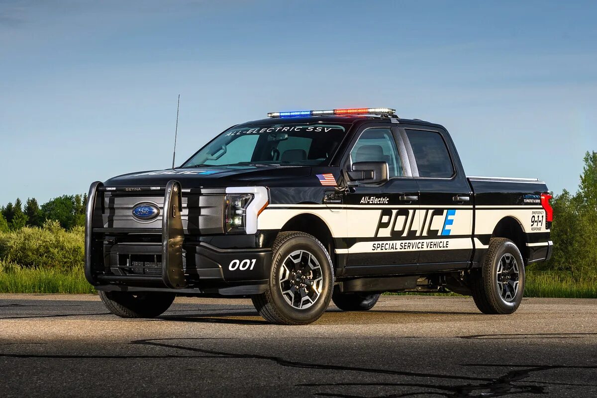 Полицейские машины в америке. Ford f-150 Lightning. Форд f-150 Police 2023. Ford 150 Police. Форд ф 150 Лайтнинг.