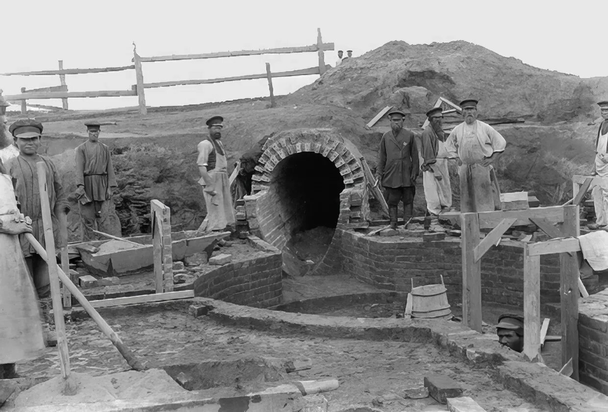 История водоотведения. Канализация самара 19 век. Водопровод 19 век. Канализация в москве 19 век. История водоотведения.