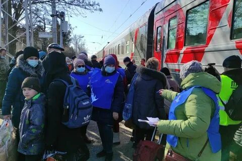 Куда привезли беженцев