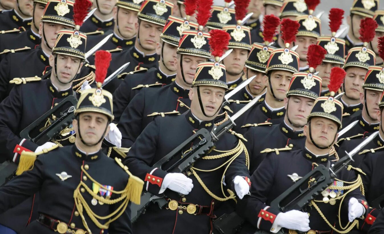 Республиканская гвардия Франции. Парадная униформа армии Франции. Национальная гвардия Франции Наполеона. Парадная форма Франции.