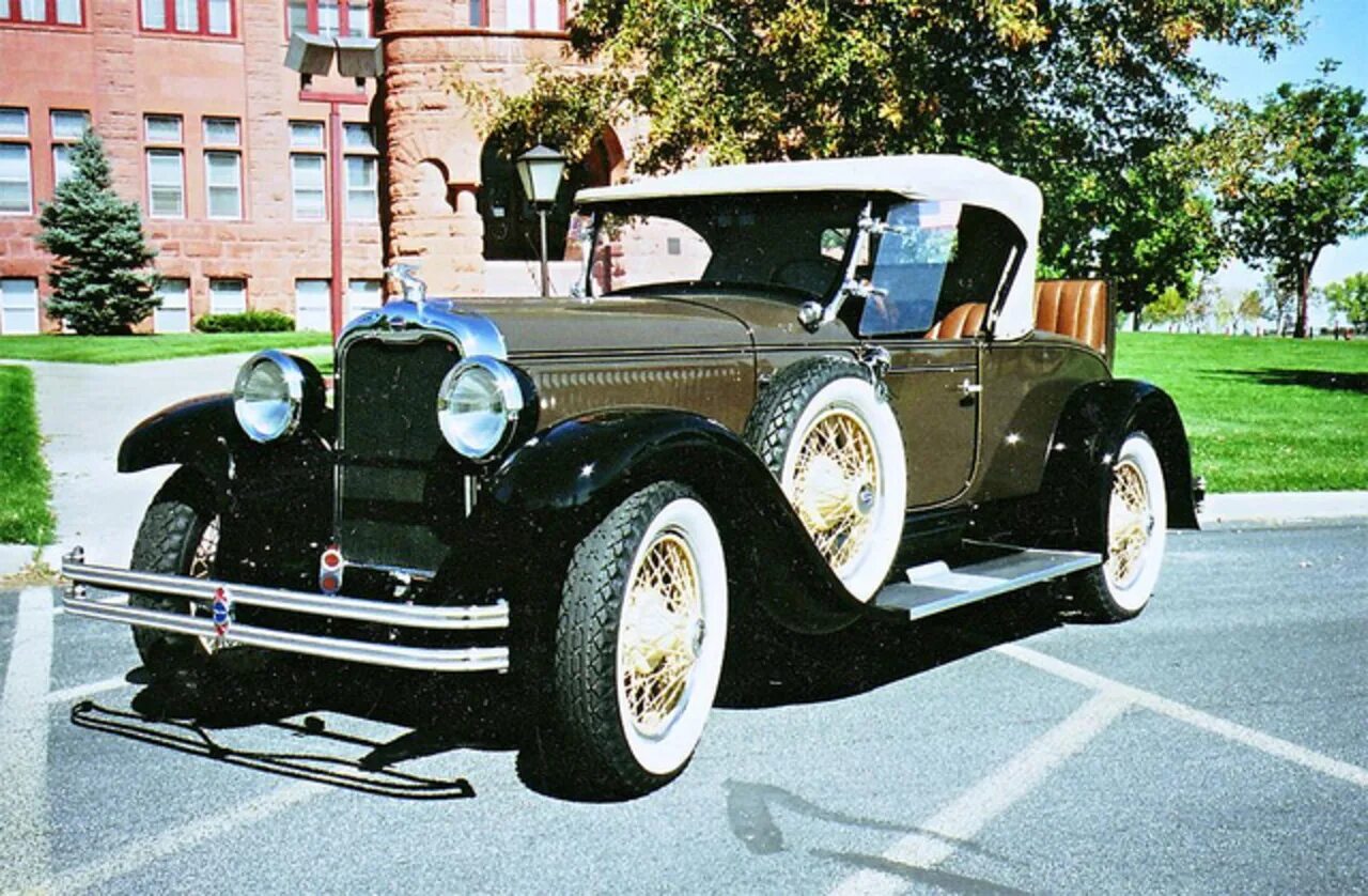 Родстер Oakland 1928. Model t 1926 buisnesman s Roadster. Oakland автомобили. Родстер авто 1890.