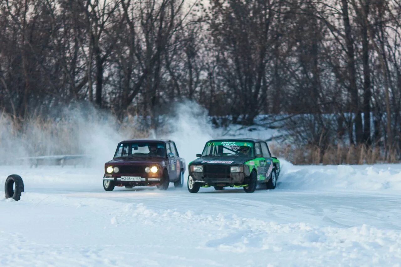 Drifting snow. Зимний дрифт Лопатино Самара. Снежный дрифт. Первый снег дрифт. Дрифт на снегу.