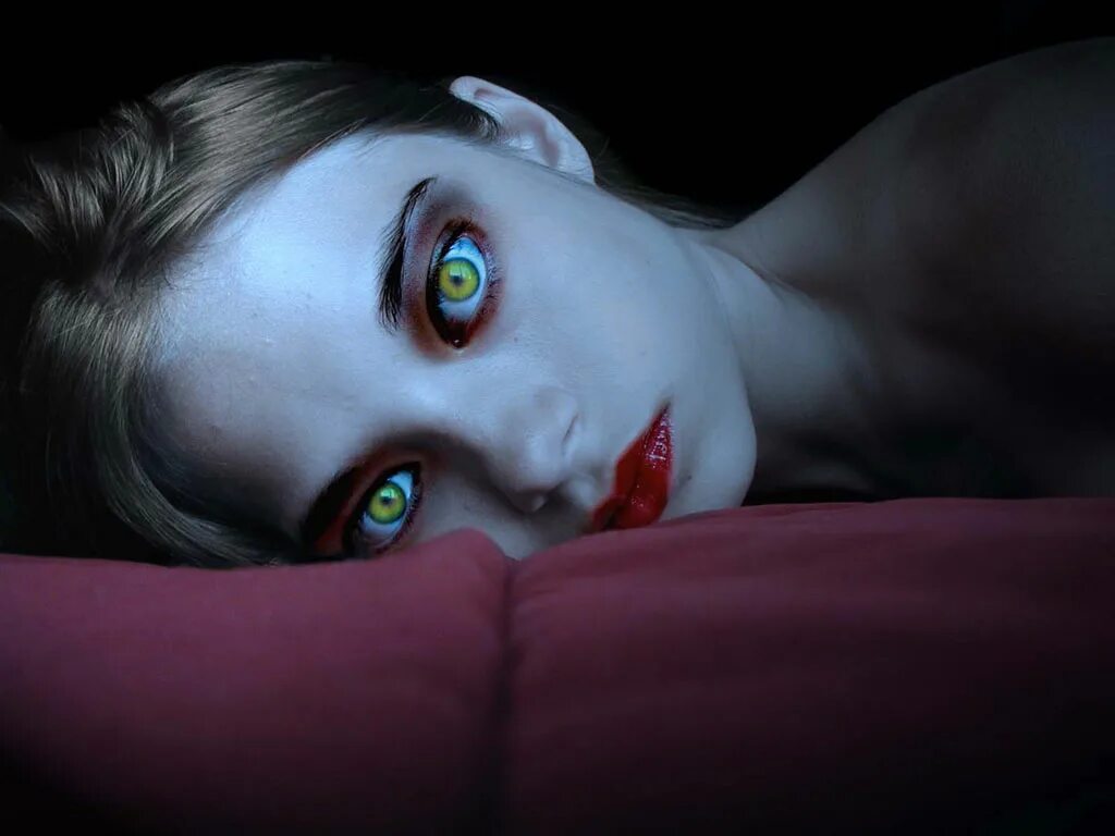 Девочка с убитыми глазами. Самые страшные монстры в реальной жизни. Убийство школьницы в братске. Девочка с убитыми глазами. Девочка с убитыми глазами.