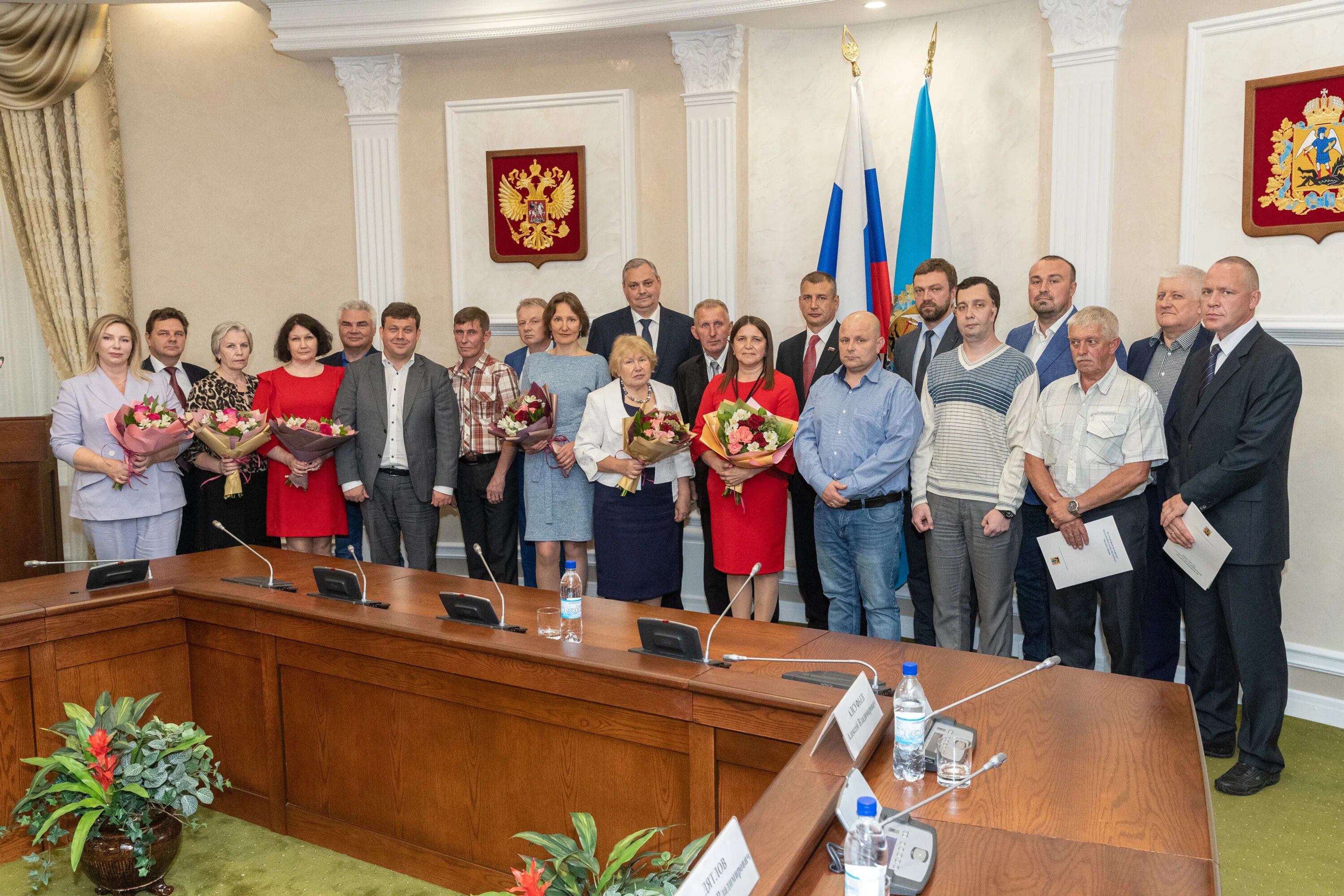 строитель архангельская область