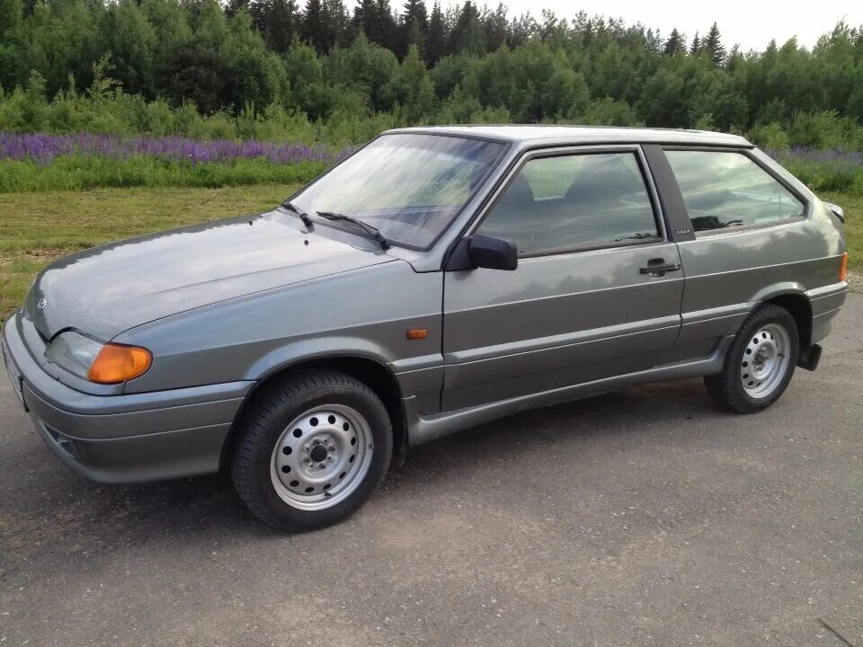 ваз 2113 с черной крышей. вис 2113. ваз 2113 дром. ваз-2113 хэтчбек. ваз 2113 2013.