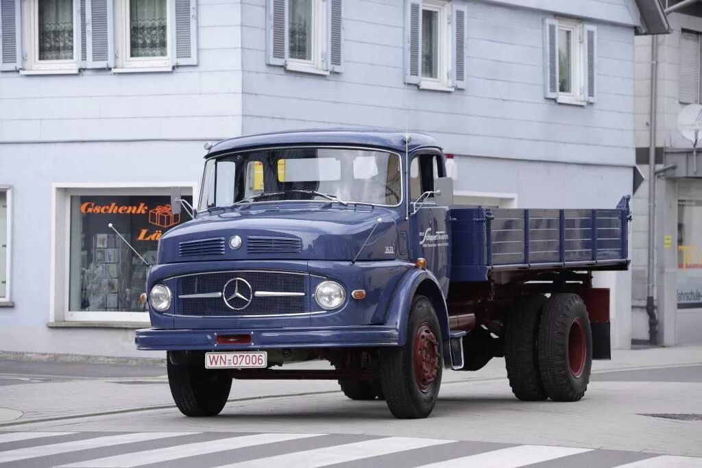 Mercedes-benz l-2000. Mercedes-benz l710. Mercedes benz 1620. Mercedes lkw 600-920. Старый грузовик мерседес.