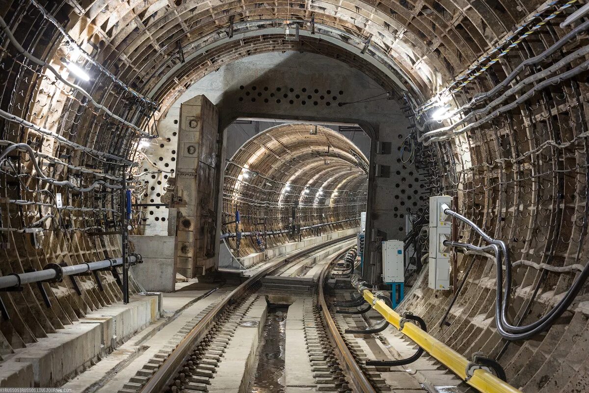 База метрополитена. Подземное электродепо метрополитена. Двухпутный тоннель БКЛ. Подземные депо метро в Москве. Депо метрополитена Москвы подземное.