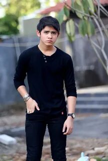 Aliando aji mumpung? 