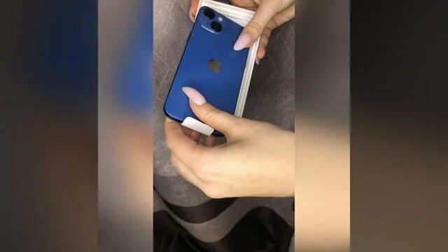 Распаковка айфон 13 про. Sierra blue iphone 13. Iphone 13 pro распаковка. Iphone 12 pro распаковка. Распаковка айфон 13 про.