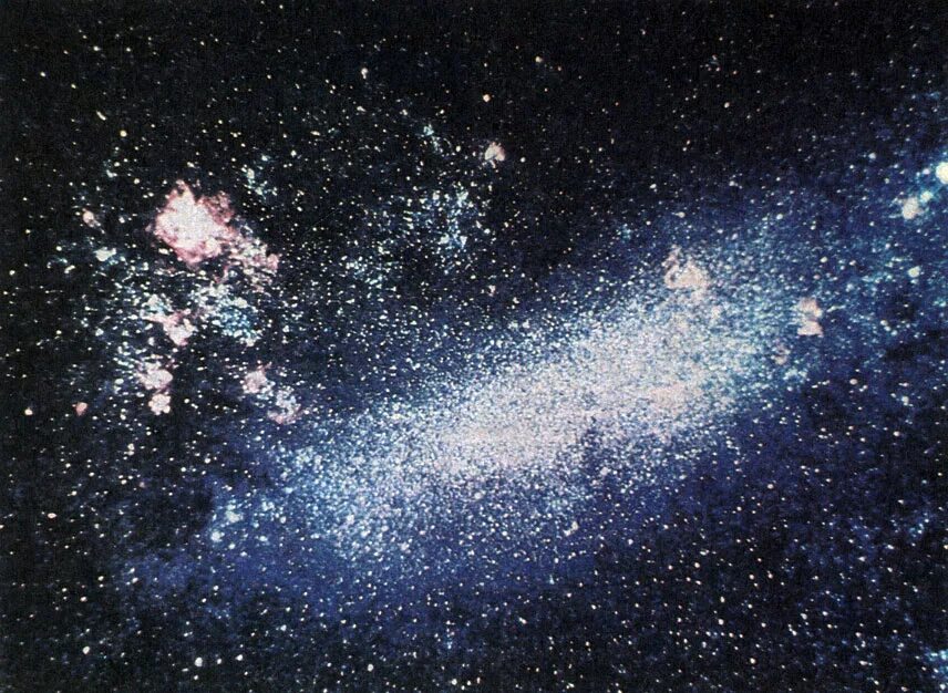 Галактика большое Магелланово облако. Галактики большое и Малое Магеллановы облака. Малое Магелланово облако Хаббл. Малое Магелланово облако и Млечный путь.
