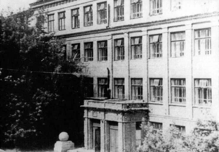 Школа 73 тольятти. Школа 14 ярославль. Сш 81. Школа 81 ярославль внутри. Школа 81 самара.